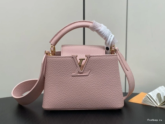 First bag ru MINI-21*14*8CM LOUIS VUITTON CAPUCINES 0802